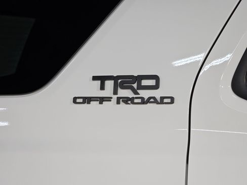 Certified 2025 Toyota 4Runner TRD Off-Road Premium w/ Tow Technology Package image 38