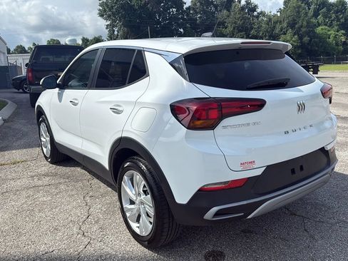 Used 2025 Buick Encore GX Preferred FWD image 3