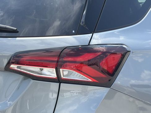 Used 2024 Chevrolet Equinox Premier FWD image 7