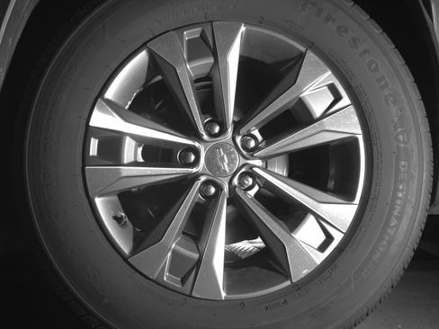 Used 2025 Chevrolet Equinox LT FWD image 17