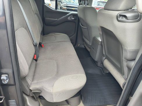 Used 2012 Nissan Frontier SV w/ SV Premium Utility Pkg image 25