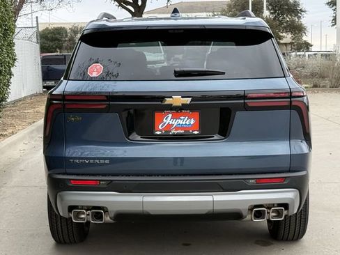 New 2026 Chevrolet Traverse LT image 5