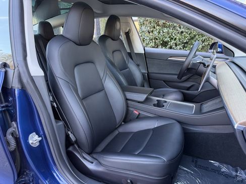 Used 2023 Tesla Model 3 Standard Range image 34