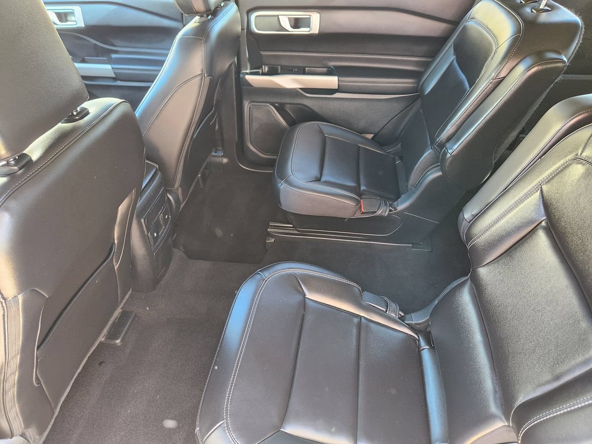 Used 2024 Ford Explorer XLT w/ Equipment Group 202A RWD image 49