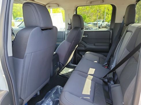 New 2026 Nissan Frontier SV w/ Tow Package AWD/4WD image 11