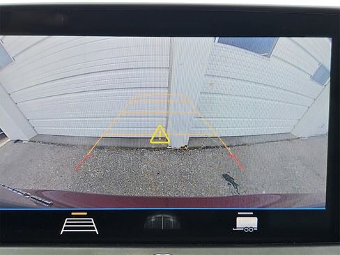 Used 2019 Chevrolet Blazer LT image 23