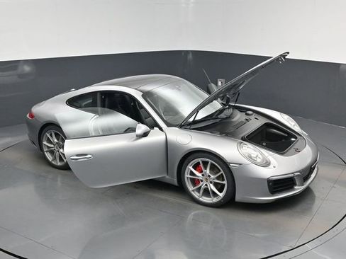 Used 2017 Porsche 911 Carrera image 19