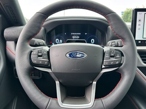 New 2026 Ford Explorer ST-Line w/ ST-Line Street Pack AWD/4WD image 23