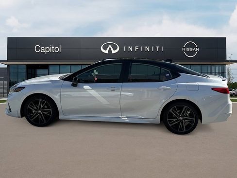 Used 2025 Toyota Camry XSE image 8