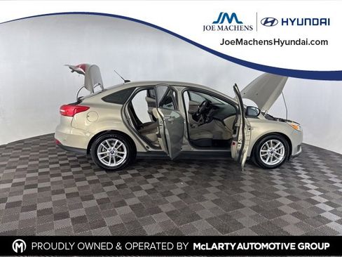 Used 2015 Ford Focus SE w/ SE Cold Weather Package image 14