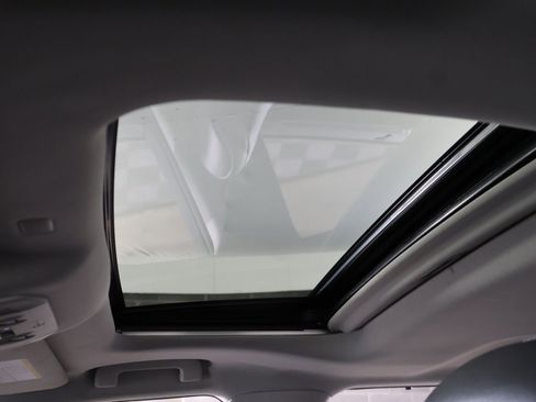 Used 2022 Toyota Highlander Limited image 21