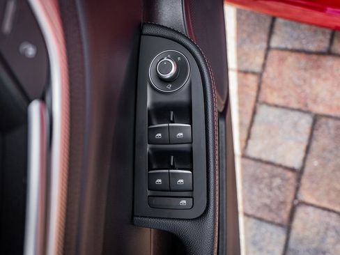 Used 2024 Alfa Romeo Giulia Veloce RWD image 18