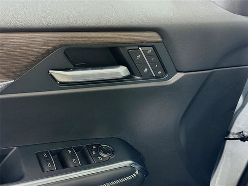 New 2026 GMC Acadia Denali w/ Super Cruise Package image 13