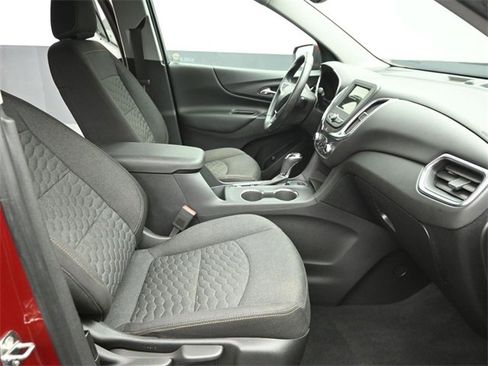 Used 2019 Chevrolet Equinox LT image 27
