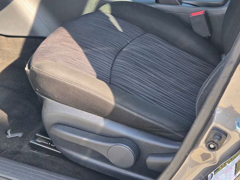 Used 2019 Nissan Sentra SV FWD image 28
