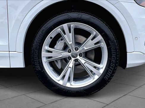 Used 2019 Audi Q8 Premium Plus w/ Premium Plus image 10