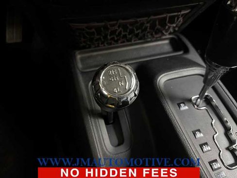 Used 2016 Jeep Wrangler Unlimited Sport w/ Quick Order Package 24S AWD/4WD image 28