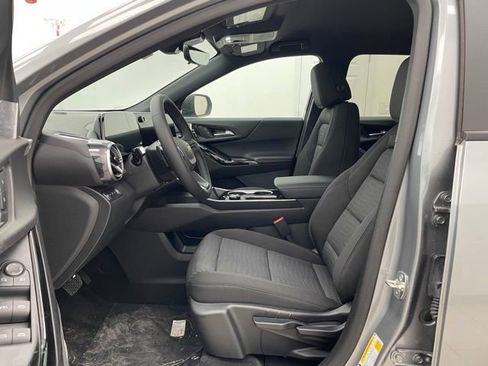 New 2026 Chevrolet Equinox LT w/ Safety and Technology Package AWD/4WD image 8