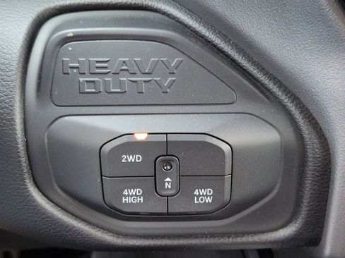 Used 2025 RAM 2500 Big Horn AWD/4WD image 20