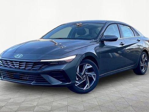 New 2026 Hyundai Elantra Limited image 2