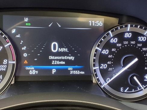 Used 2022 Toyota Highlander XLE image 34