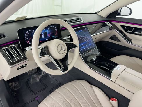 Certified 2022 Mercedes-Benz S 580 4MATIC Sedan image 4