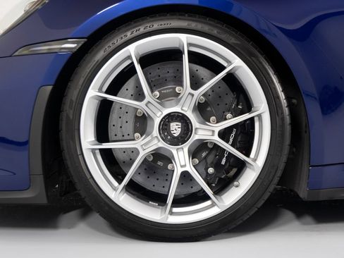 Certified 2023 Porsche 911 GT3 RWD image 15