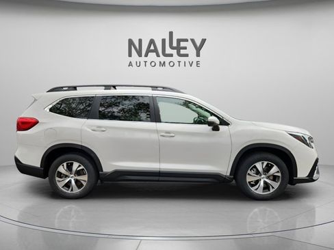 Used 2023 Subaru Ascent Premium w/ Convenience Package image 8