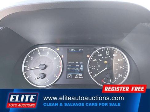 Used 2025 Nissan Sentra S image 13