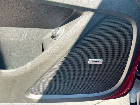 Used 2023 Chevrolet Traverse RS image 19