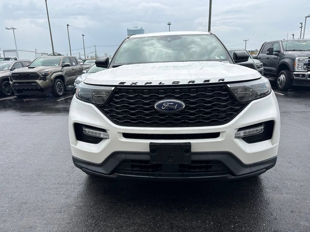 Used 2022 Ford Explorer ST-Line AWD/4WD image 5