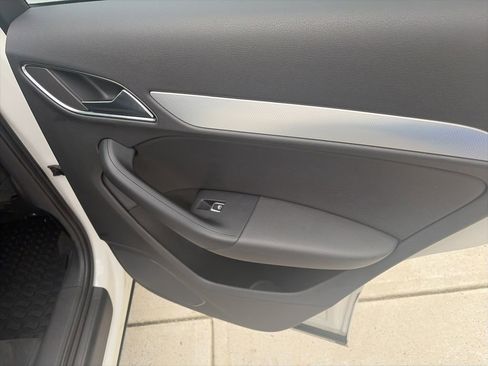 Used 2016 Audi Q3 2.0T Premium Plus image 36