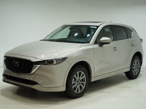 Used 2025 MAZDA CX-5 AWD 2.5 S w/ Preferred Package image 3
