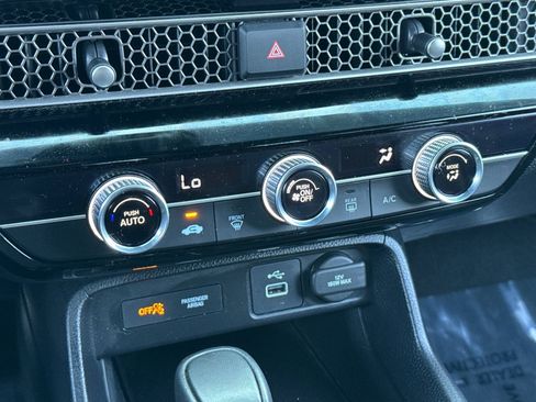 Used 2023 Honda Civic Sport image 18