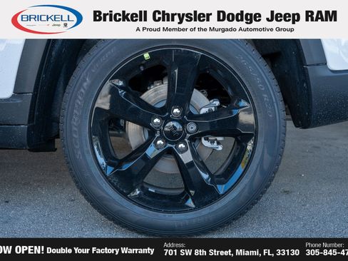 New 2026 Jeep Grand Cherokee Limited w/ Limited Altitude Package RWD image 37