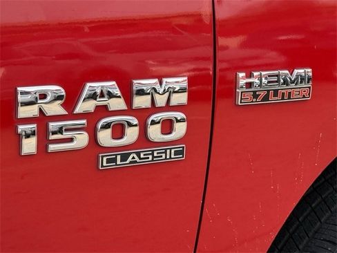 Used 2019 RAM 1500 Big Horn image 9