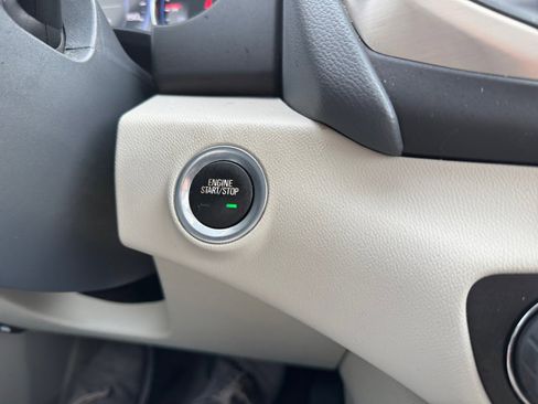 Used 2022 GMC Terrain Denali image 23