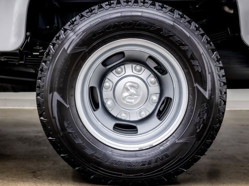 Used 2024 RAM 3500 Tradesman w/ Safety Group image 37