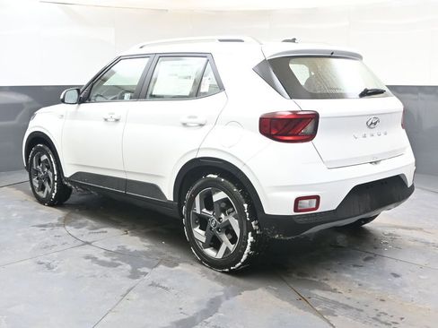 New 2026 Hyundai Venue SEL image 3