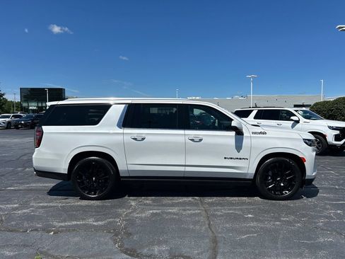 Certified 2022 Chevrolet Suburban High Country w/ LPO, Illumination Package AWD/4WD image 7