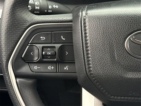 Used 2025 Toyota 4Runner SR5 image 13