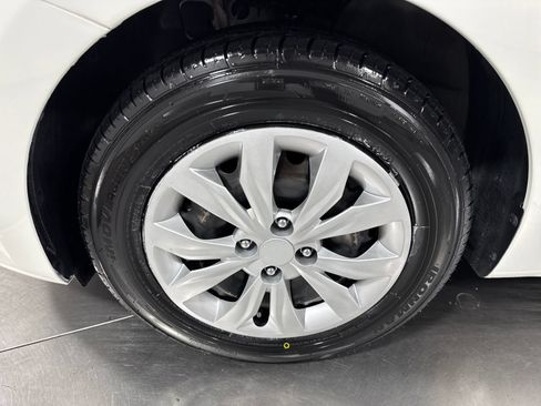 Certified 2023 Kia Rio LX FWD image 2