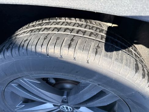 Used 2021 Volkswagen Atlas SE image 6