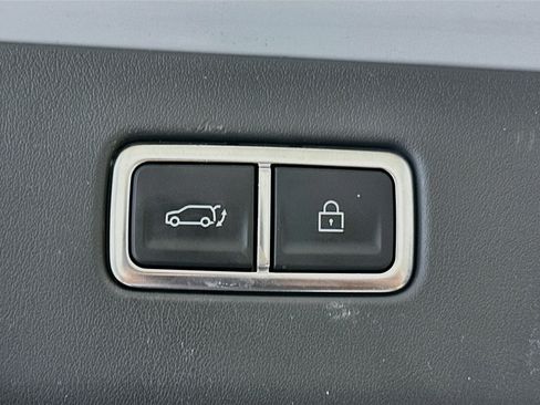 Used 2024 Kia EV9 Light RWD image 29