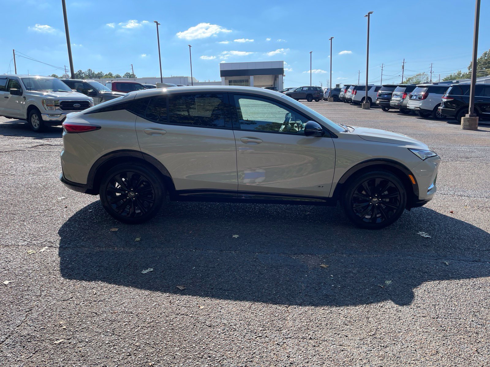 New 2026 Buick Envista Sport Touring w/ Studio Series FWD image 7