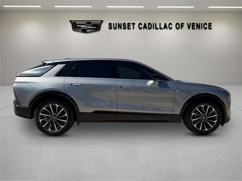 New 2026 Cadillac Lyriq Sport AWD/4WD image 2