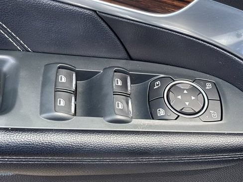 Used 2018 Ford Explorer Limited AWD/4WD image 26