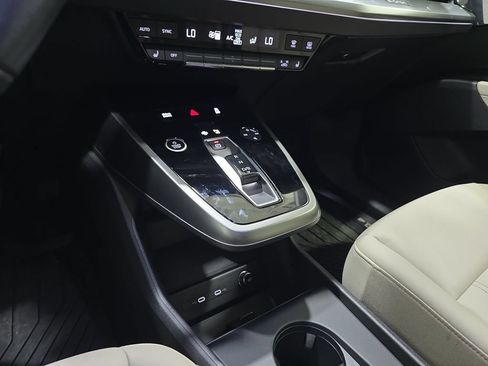 Used 2024 Audi Q4 e-tron Premium AWD/4WD image 27
