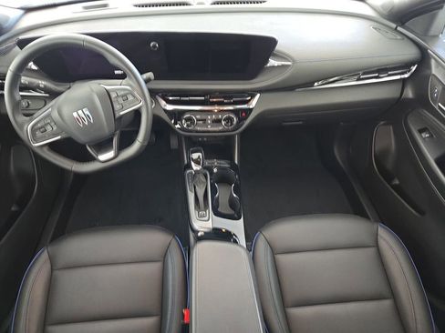 Used 2025 Buick Envista Sport Touring image 25