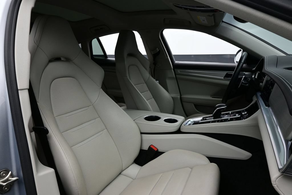 Certified 2023 Porsche Panamera AWD/4WD image 18